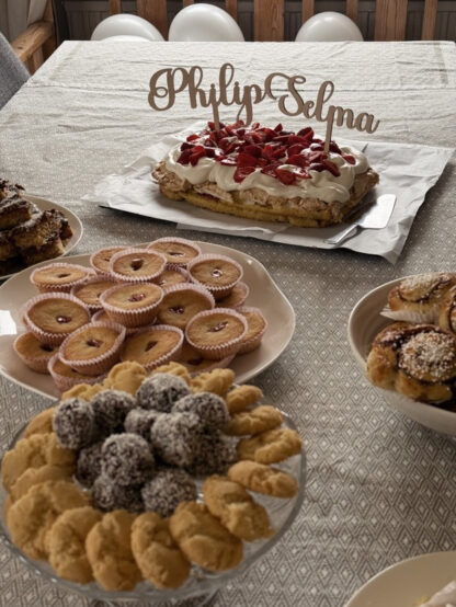 Caketopper trä - Ett valfritt namn/ord - Bild 12
