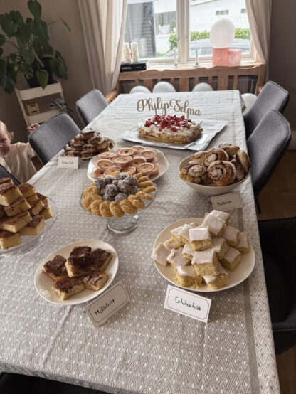 Caketopper trä - Ett valfritt namn/ord - Bild 13